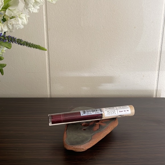 Starling by Noyah natural lipgloss - Picture 8 of 11